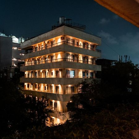 Arnna Hotel- Goregaon East 孟买 外观 照片